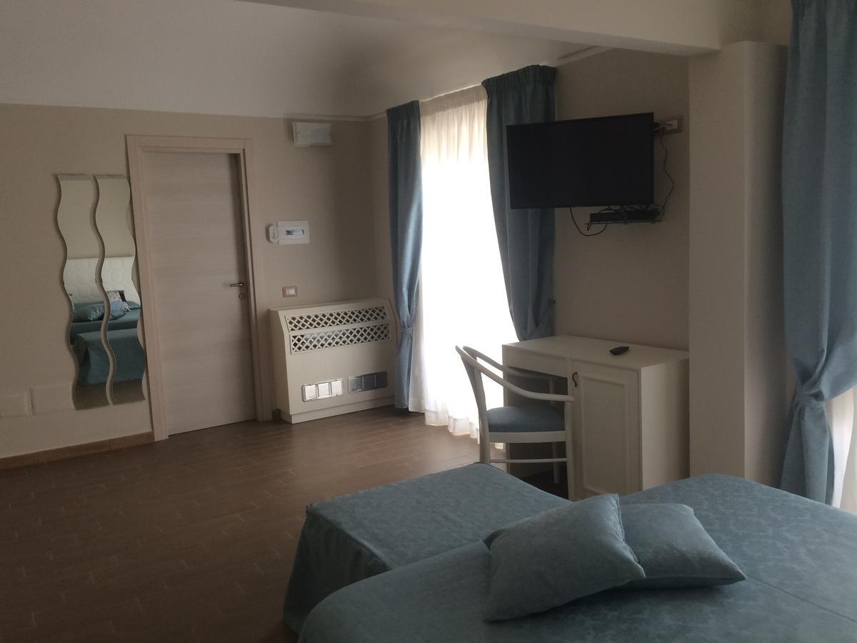 Hotel Sant'Anna Floresta Bagian luar foto