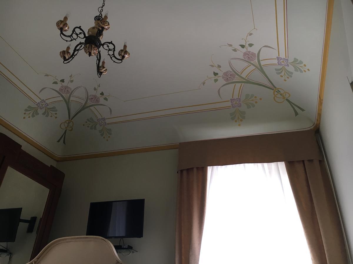 Hotel Sant'Anna Floresta Bagian luar foto